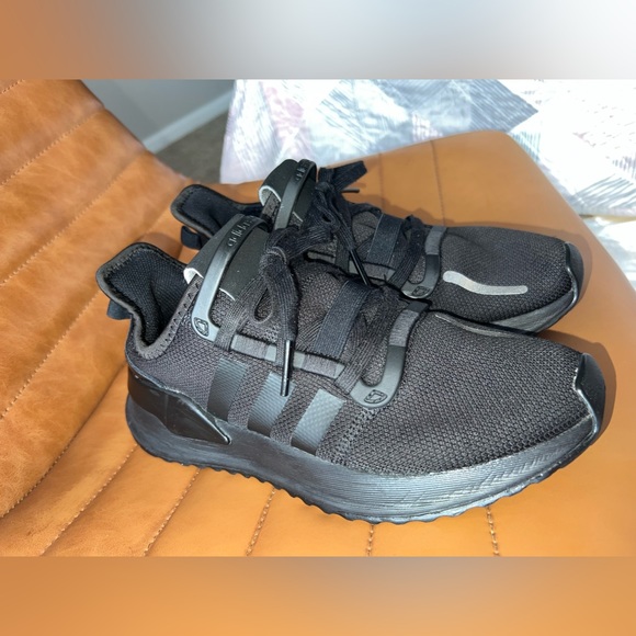 Adidas Upath Run Unisex Women’s Size 6.5 and Men’s are 5.5 - Picture 13 of 15